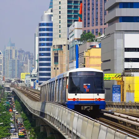 Aspira On 8 Sukhumvit Bts Nana