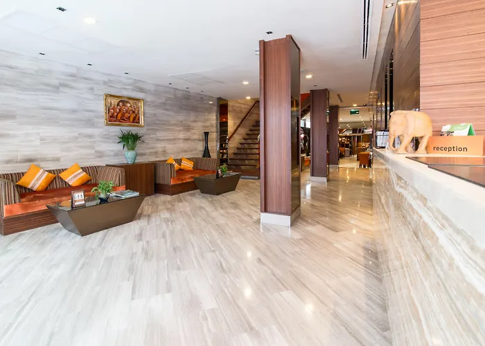 Aspira On 8 Sukhumvit Bts Nana 3*