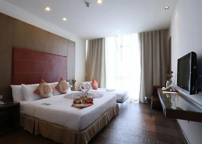 Aspira On 8 Sukhumvit Bts Nana Hotel 3*