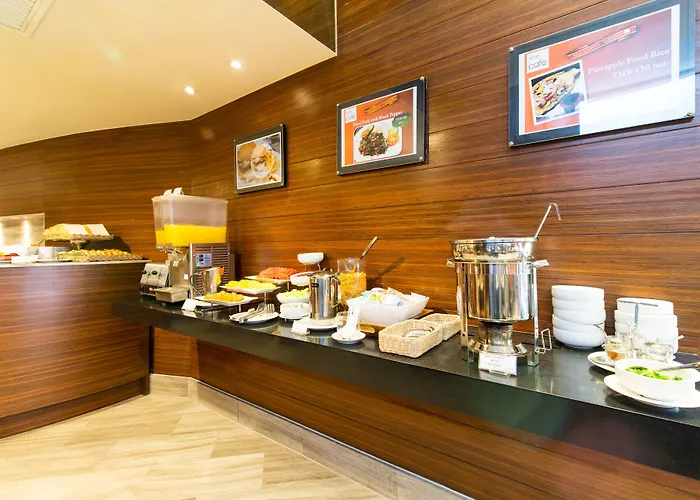 Hotel Aspira On 8 Sukhumvit Bts Nana 3*