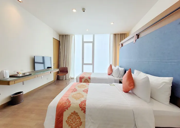 Aspira On 8 Sukhumvit Bts Nana 3*
